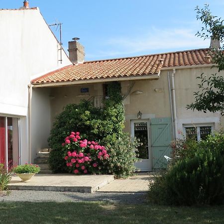 L'Aubinoise Panzió Saint-Aubin-la-Plaine Kültér fotó