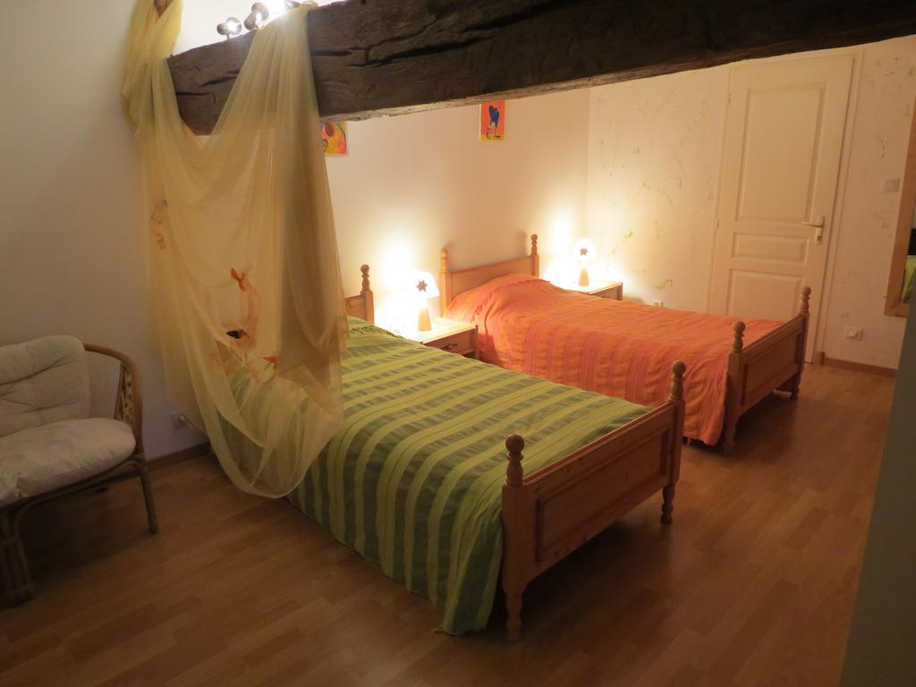 L'Aubinoise Panzió Saint-Aubin-la-Plaine Szoba fotó