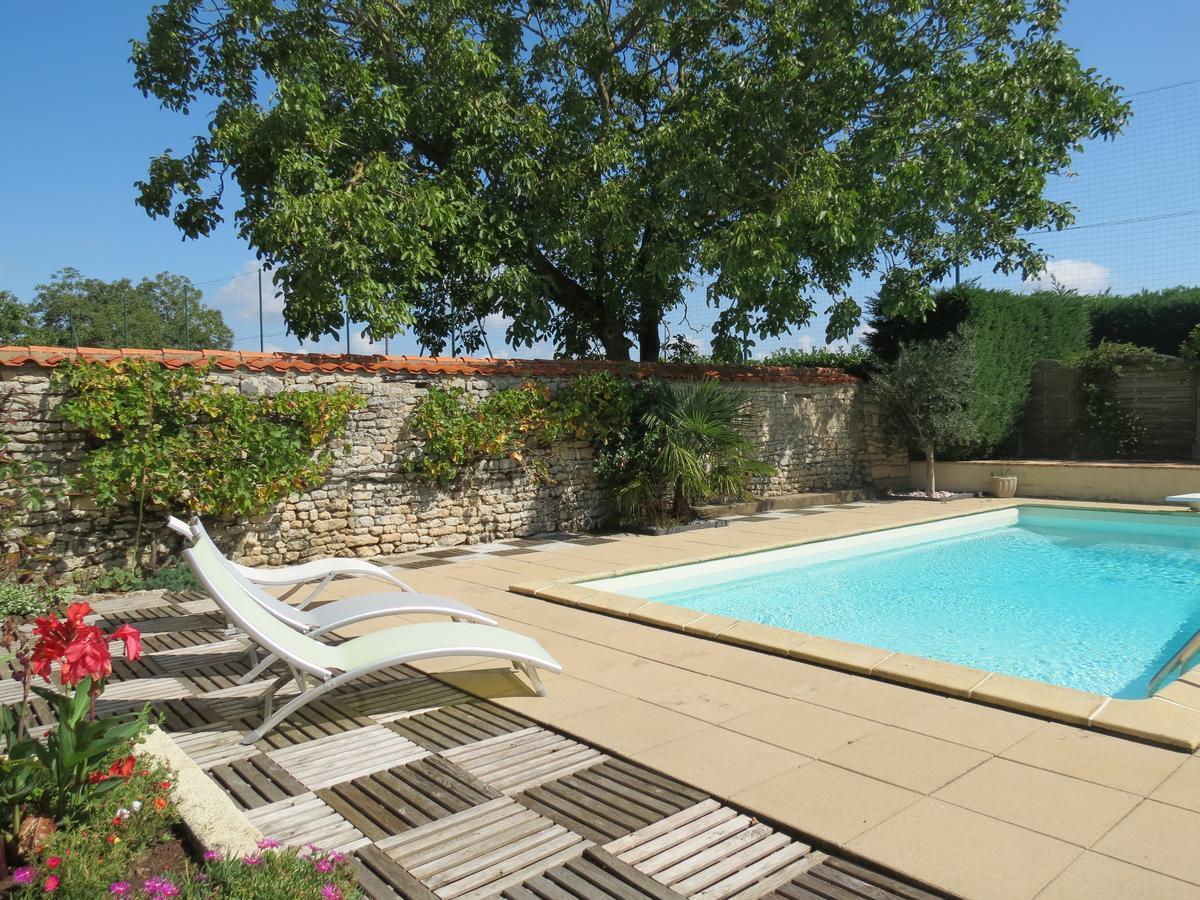L'Aubinoise Panzió Saint-Aubin-la-Plaine Kültér fotó